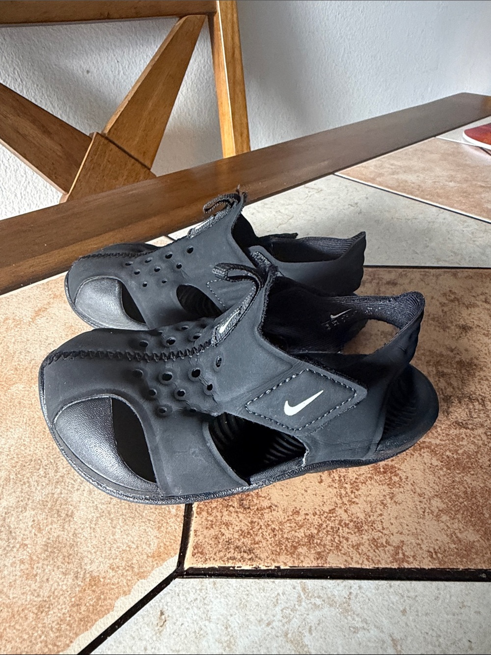 Nike Kids Black Open-Toe Sport Sandals with Hook Strap